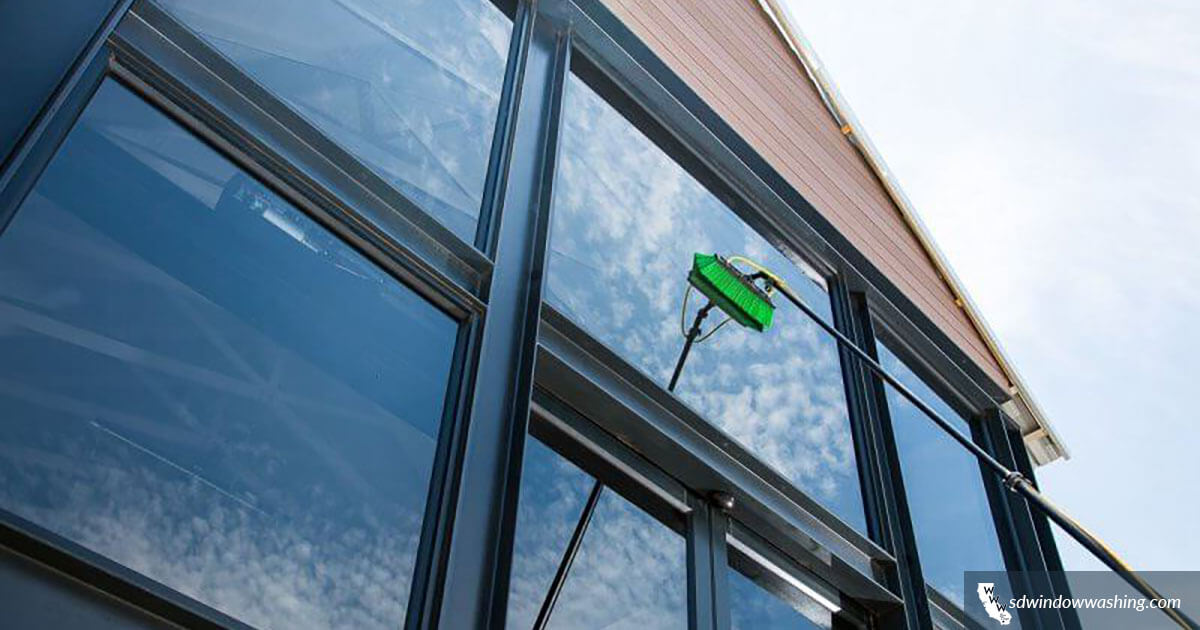 Townhouse bay windows